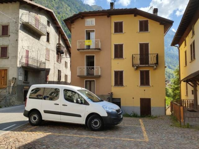 Casa indipendente in vendita a Carona