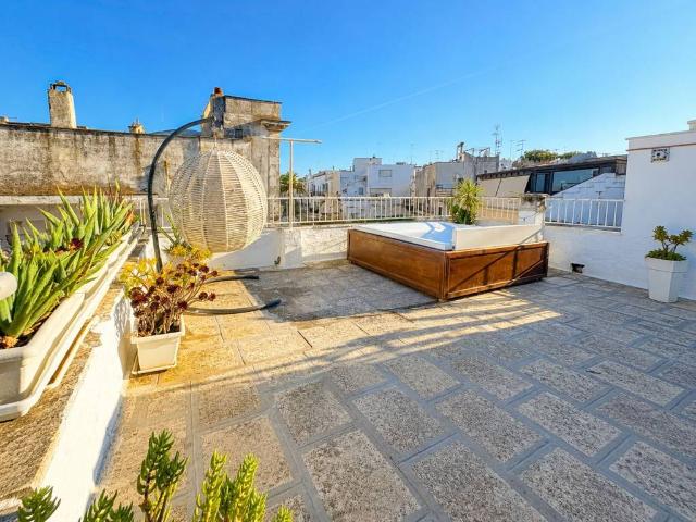 Casa indipendente in vendita a Carovigno BR