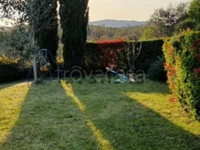 Casa indipendente in vendita a Carmignano via Macia, Comeana