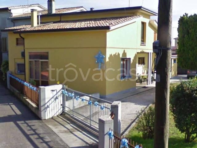 Casa indipendente in vendita a Carmignano di Brenta via Mantegna, 9