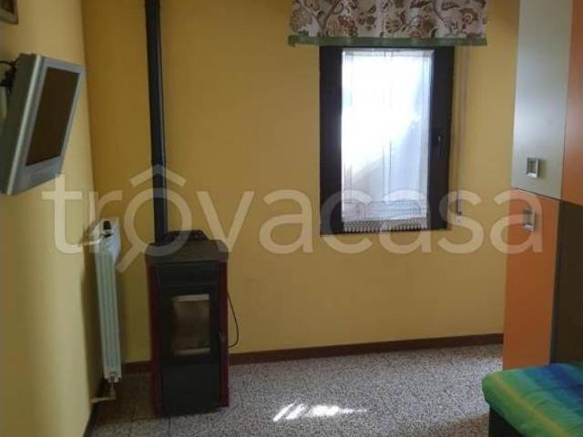 Casa indipendente in vendita a Carpaneto Piacentino via Roma