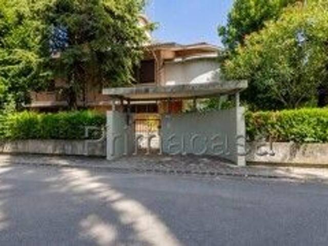 Casa indipendente in vendita a Carpi