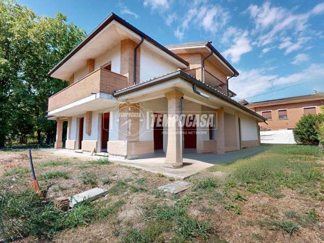 Casa indipendente in vendita a Carpi
