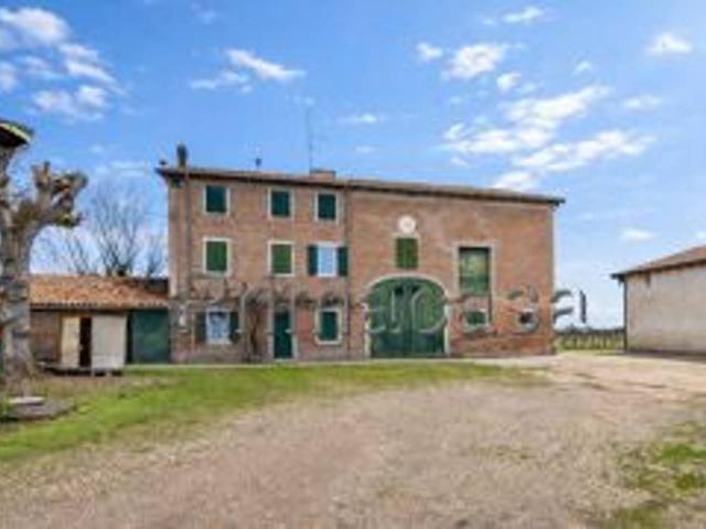 Rustico in vendita a Carpi