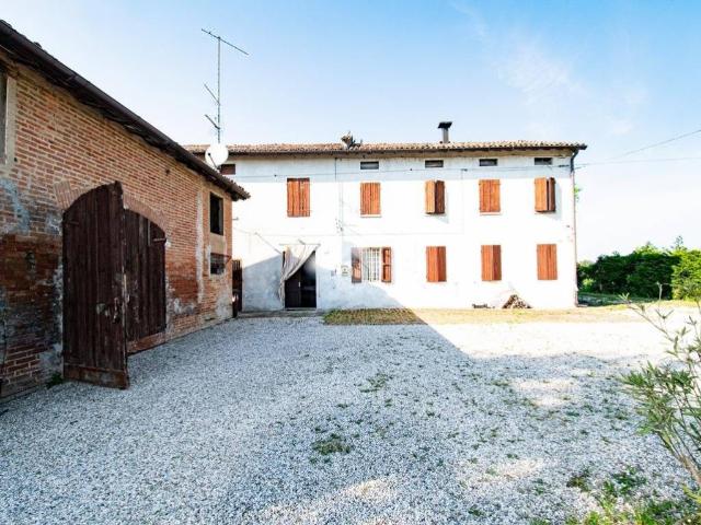 Casa indipendente in vendita a Carpi MO