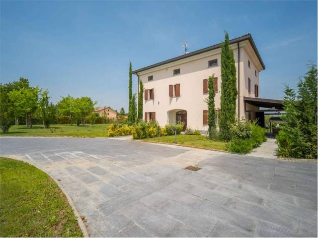 Casa indipendente in vendita a Carpi MO