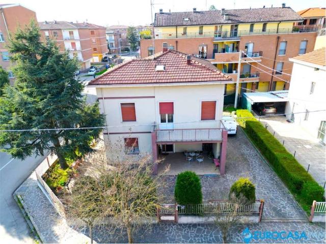 Casa indipendente in vendita a Carpi MO