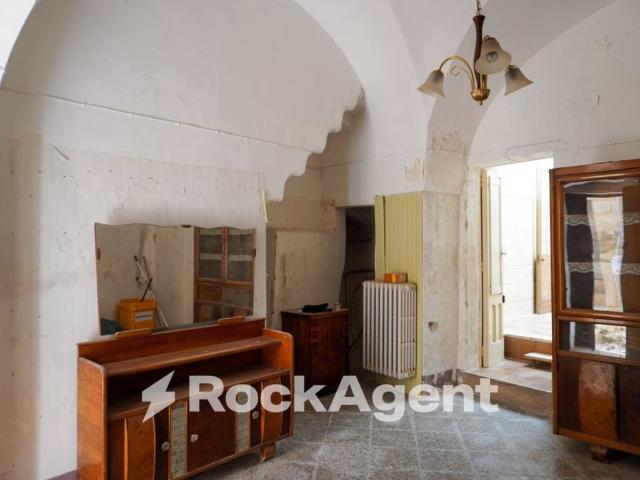 Casa indipendente in vendita a Carpignano Salentino LE