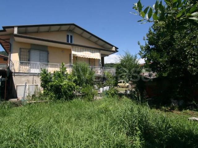 Casa indipendente in vendita a Carrara
