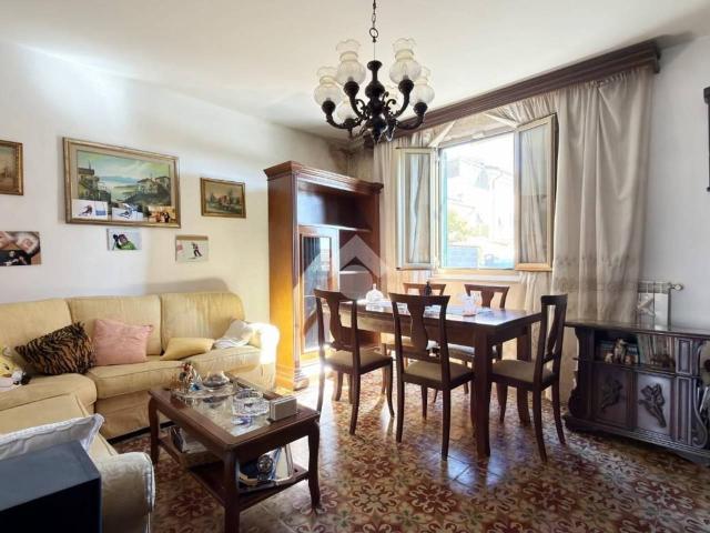 Casa indipendente in vendita a Carrara