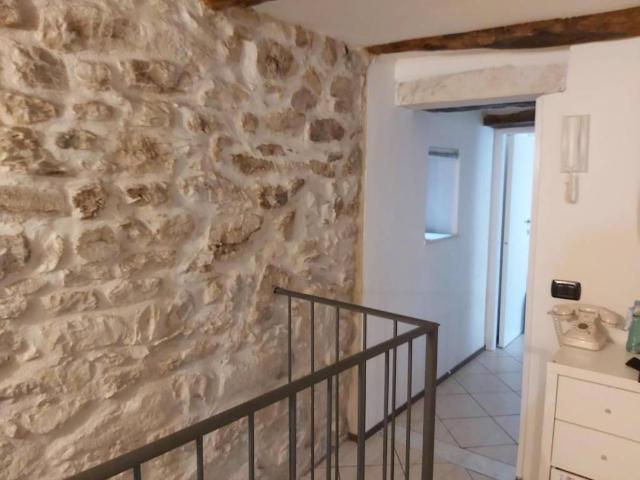 Casa indipendente in vendita a Carrara MS