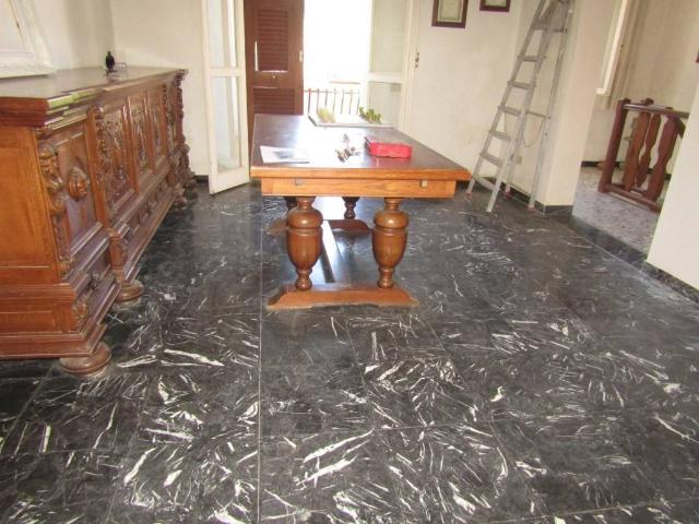 Casa indipendente in vendita a Carrara MS