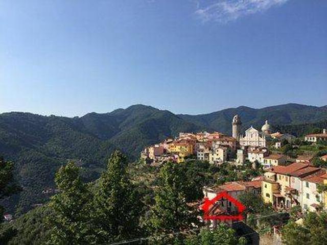 Casa indipendente in vendita a Carrara MS