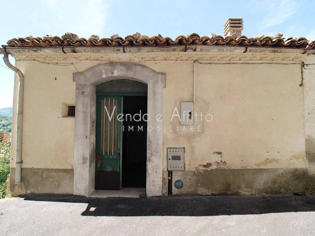 Casa indipendente in vendita a Carunchio CH