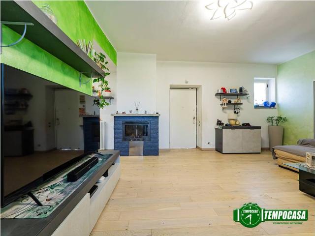 Casa indipendente in vendita a Carugate via Damiano Chiesa, 8