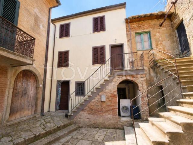 Casa indipendente in vendita a Casciana Terme Lari via Roma, 94