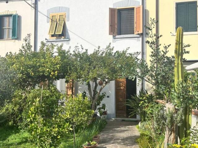 Casa indipendente in vendita a Cascina PI