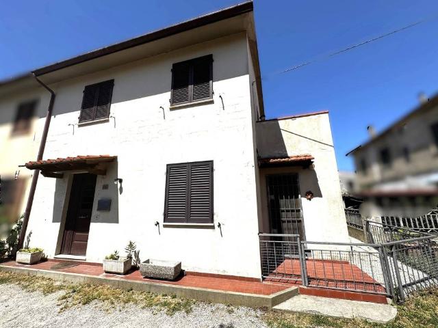 Casa indipendente in vendita a Cascina PI