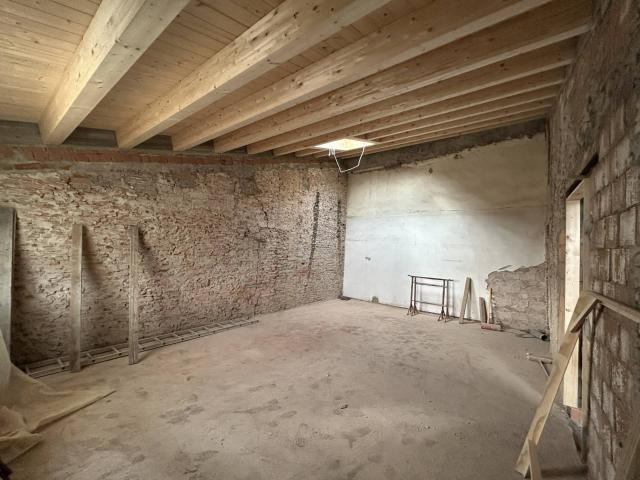 Casa indipendente in vendita a Cascina, San Prospero