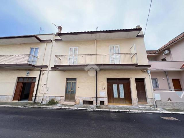 Casa indipendente in vendita a Casamassima BA