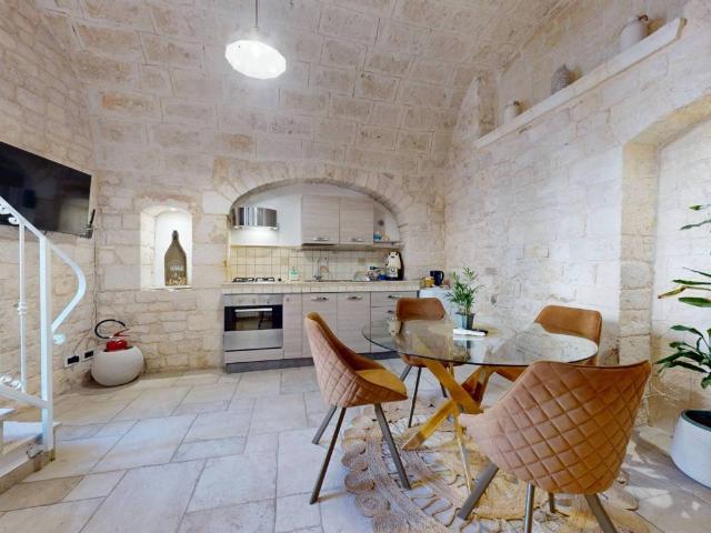 Casa indipendente in vendita a Casamassima BA