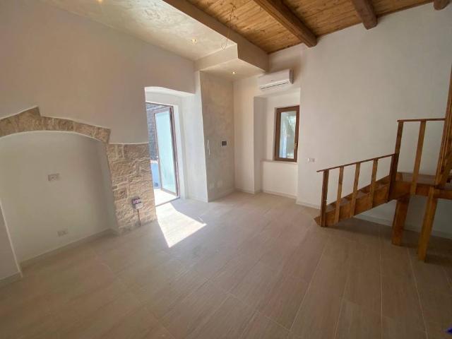Casa indipendente in vendita a Casamassima BA