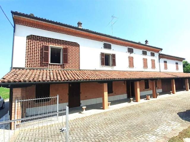 Casa indipendente in vendita a Casal Cermelli AL