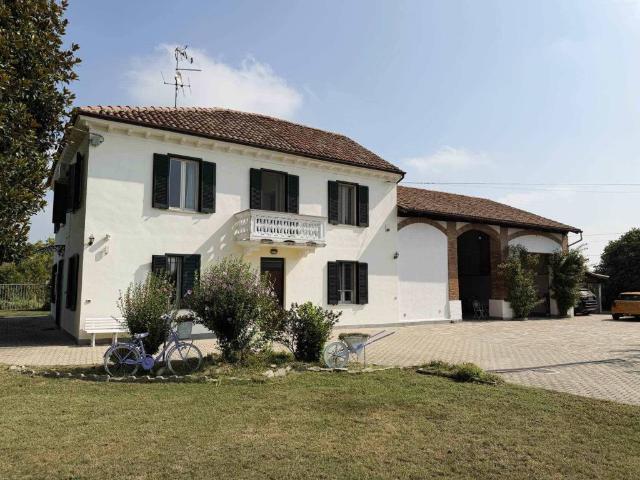 Casa indipendente in vendita a Casale Monferrato AL