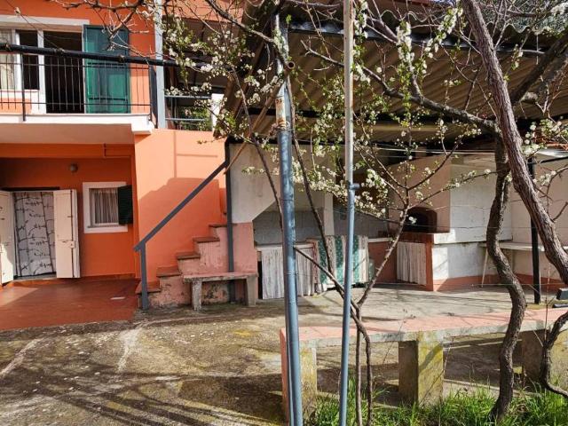 Casa indipendente in vendita a Casarza Ligure GE