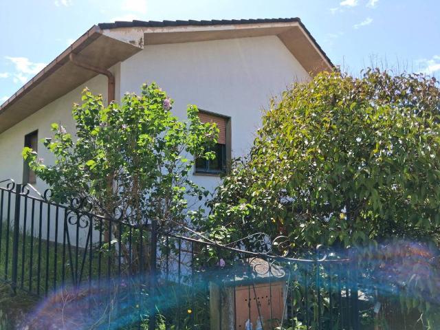 Casa indipendente in vendita a Casarza Ligure GE