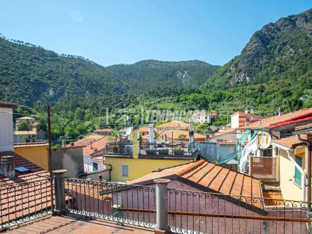 Casa indipendente in vendita a Casarza Ligure GE