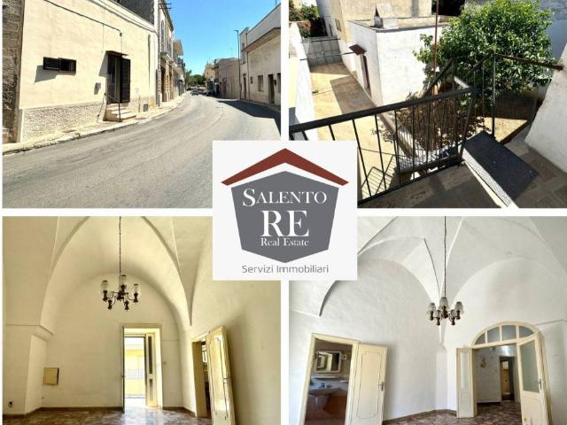 Casa indipendente in vendita a Casarano LE
