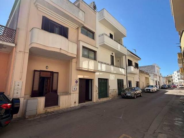 Casa indipendente in vendita a Casarano via Alessandro Volta