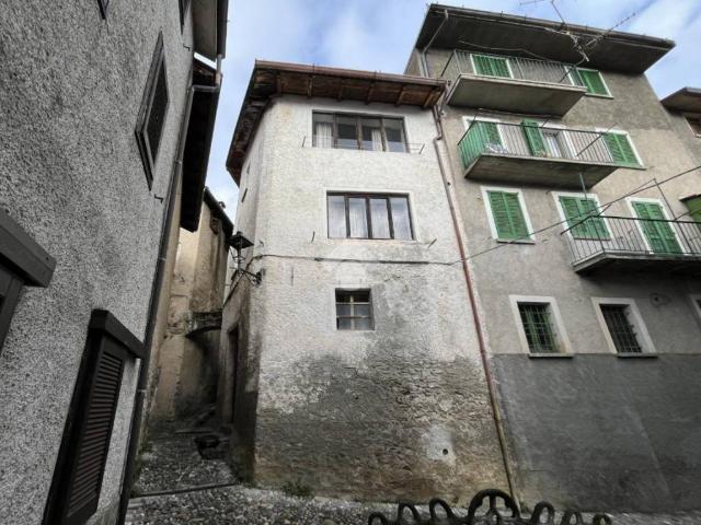 Casa indipendente in vendita a Casargo LC