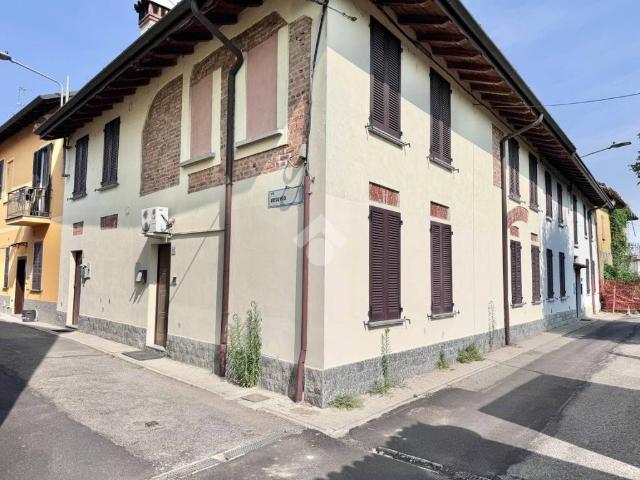 Casa indipendente in vendita a Casarile MI