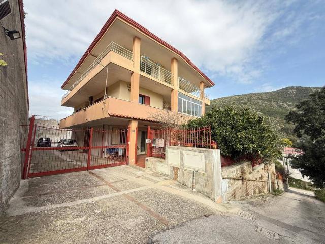 Casa indipendente in vendita a Caserta CE