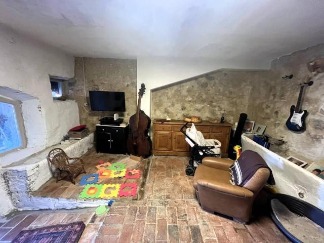 Casa indipendente in vendita a Casole d'Elsa SI