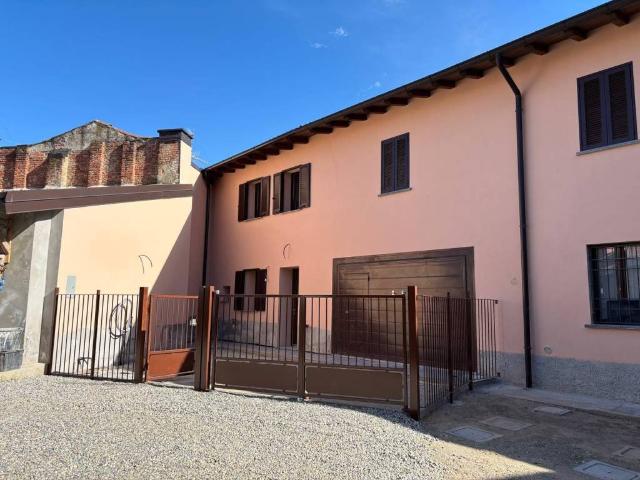 Casa indipendente in vendita a Casorate Primo PV