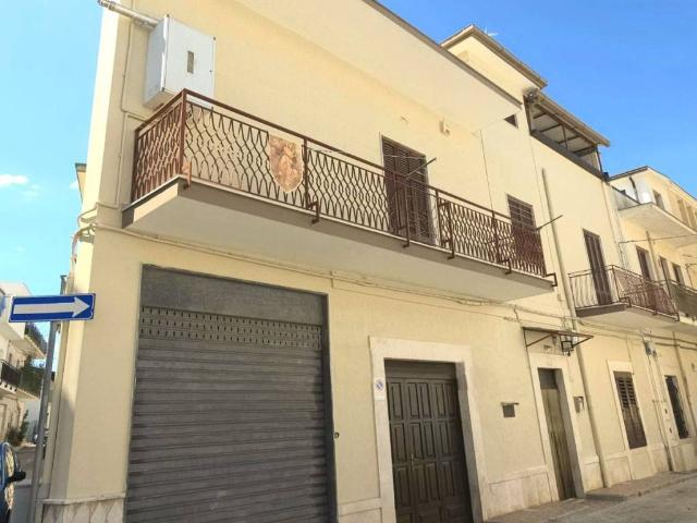 Casa indipendente in vendita a Cassano delle Murge BA