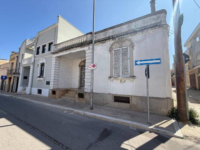Casa indipendente in vendita a Cassano delle Murge BA