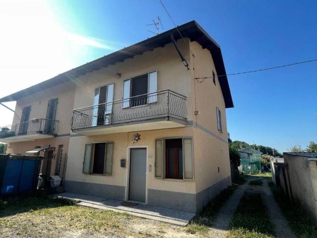 Casa indipendente in vendita a Cassina Rizzardi CO