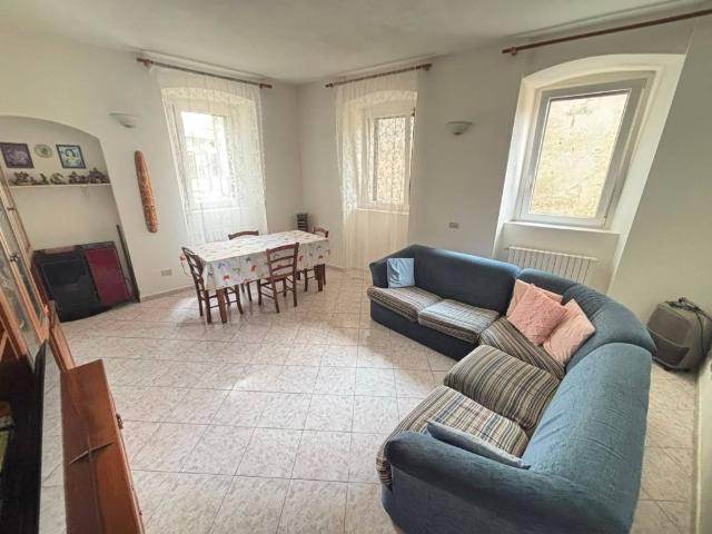 Casa indipendente in vendita a Cassina Rizzardi CO