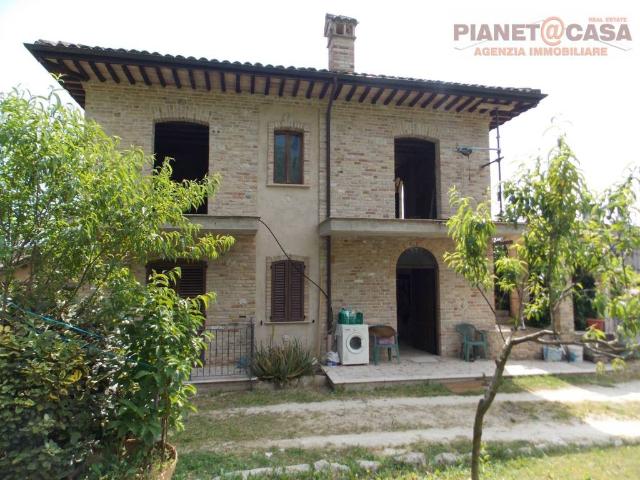 Casa indipendente in vendita a Castel di Lama AP