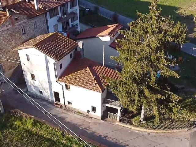 CASA INDIPENDENTE in VENDITA a CASTEL FOCOGNANO LA ZENNA di 5 vani