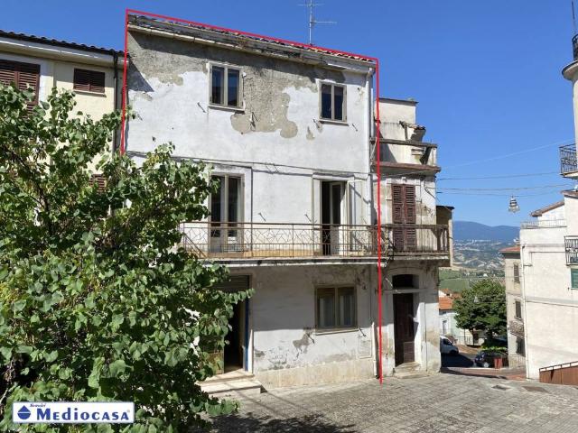 Casa indipendente in vendita a Castel Frentano CH