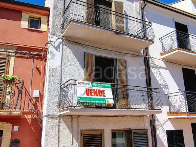 Casa indipendente in vendita a Castel Frentano corso Roma, 4