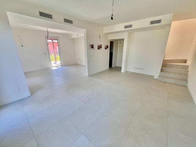 Casa indipendente in vendita a Castel San Pietro Terme BO
