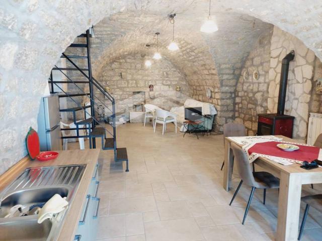 Casa indipendente in vendita a Castelbottaccio CB