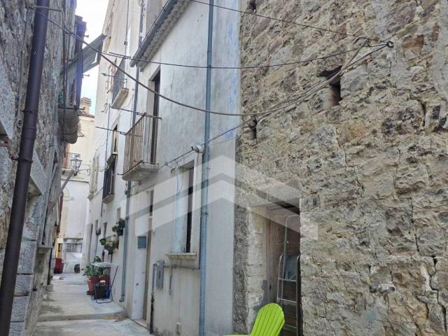 Casa indipendente in vendita a Castelbottaccio CB