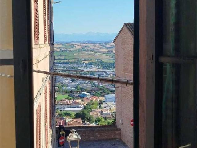 Casa indipendente in vendita a Castelfidardo AN